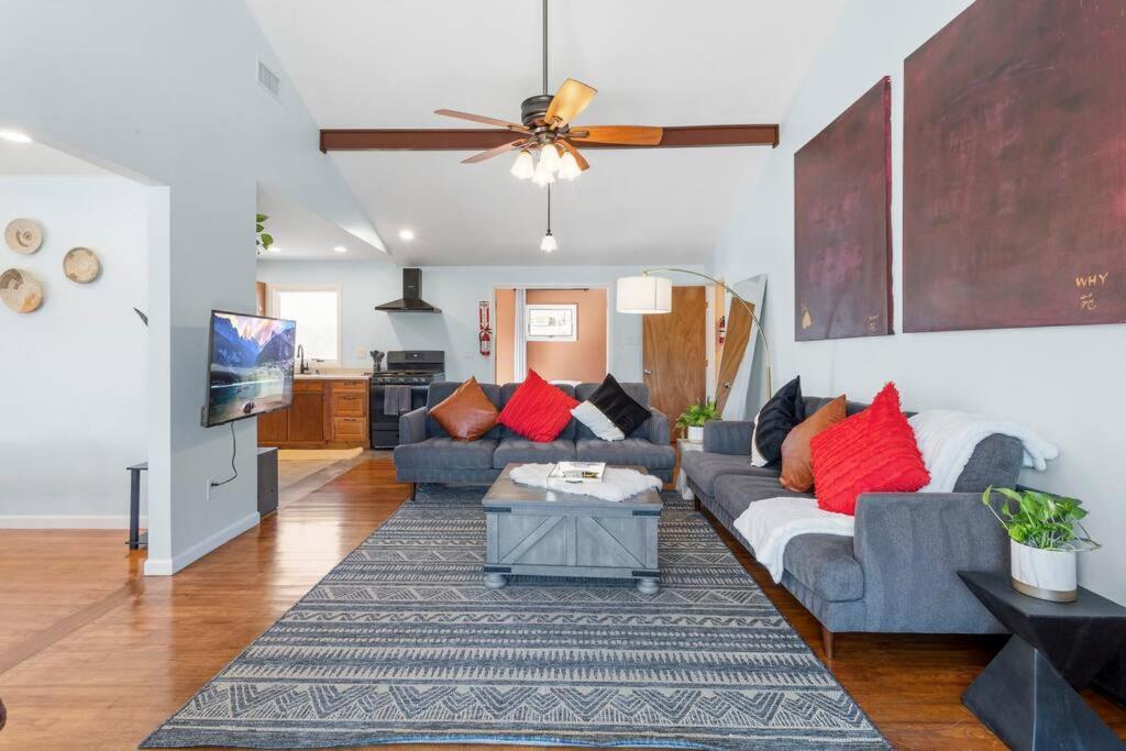 Ac Retreat - 5bd 2ba Holiday home