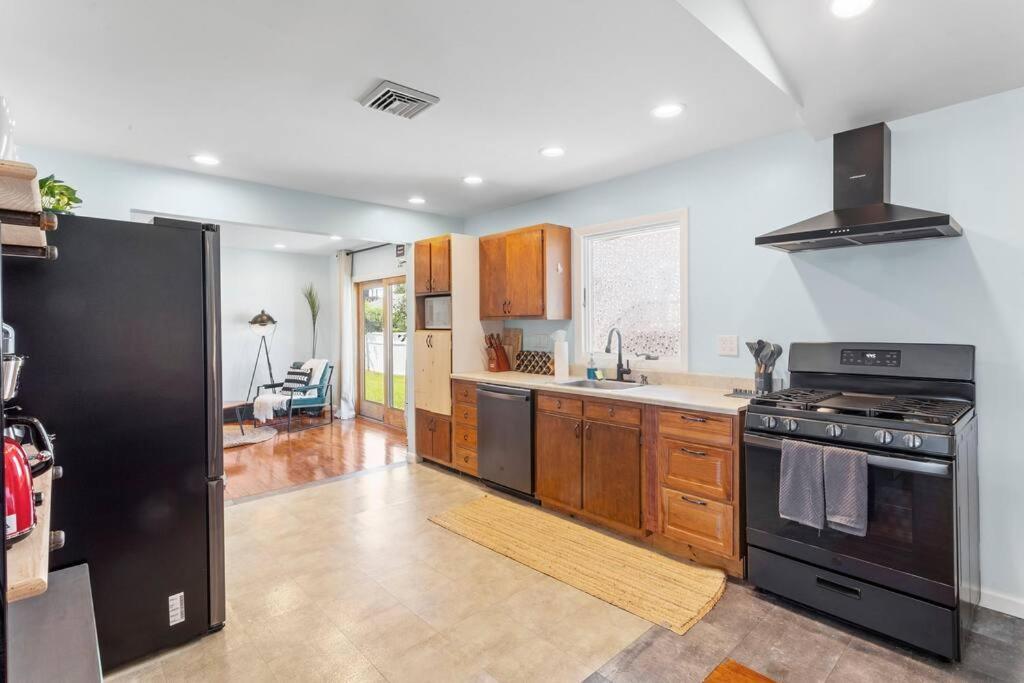 Ac Retreat - 5bd 2ba *